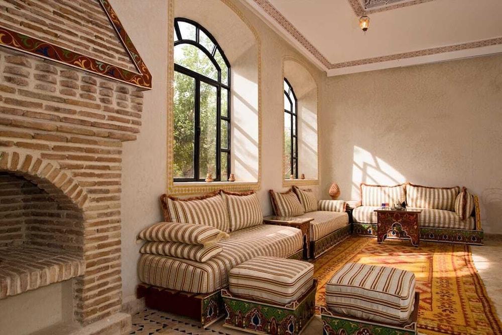 Jnane Ines Riad 3*